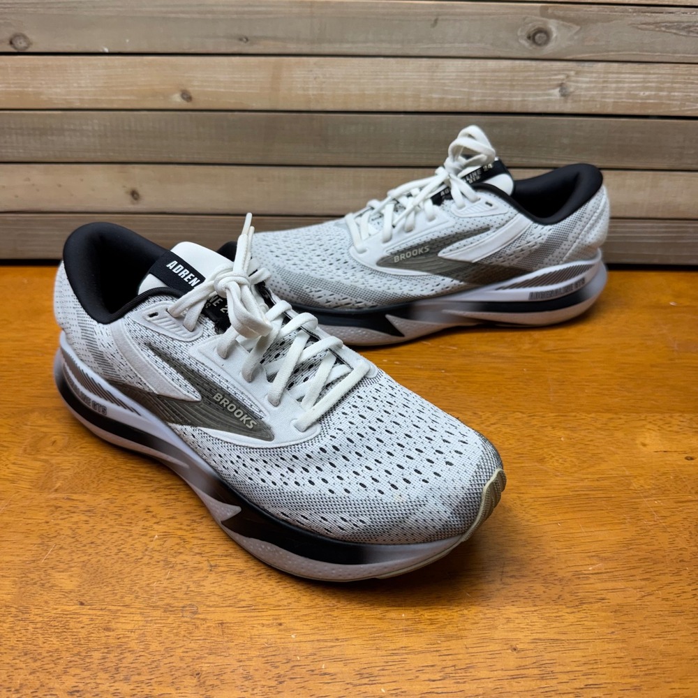 Brooks Adrenaline GTS 24 Womens 10 Running Shoes White Black Supportive Sneakers